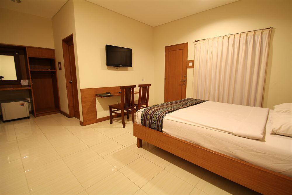 Paradiso Beach Inn Kuta Lombok Εξωτερικό φωτογραφία