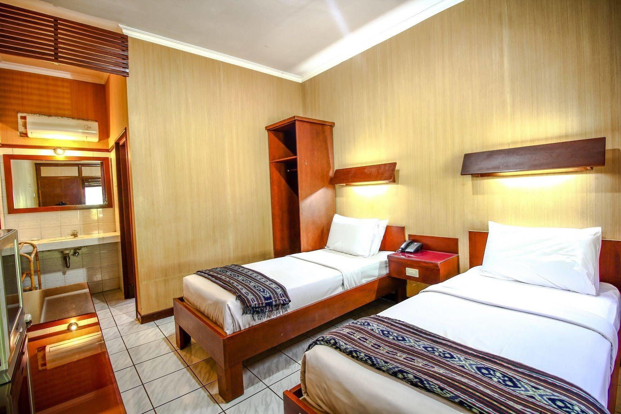 Paradiso Beach Inn Kuta Lombok Εξωτερικό φωτογραφία